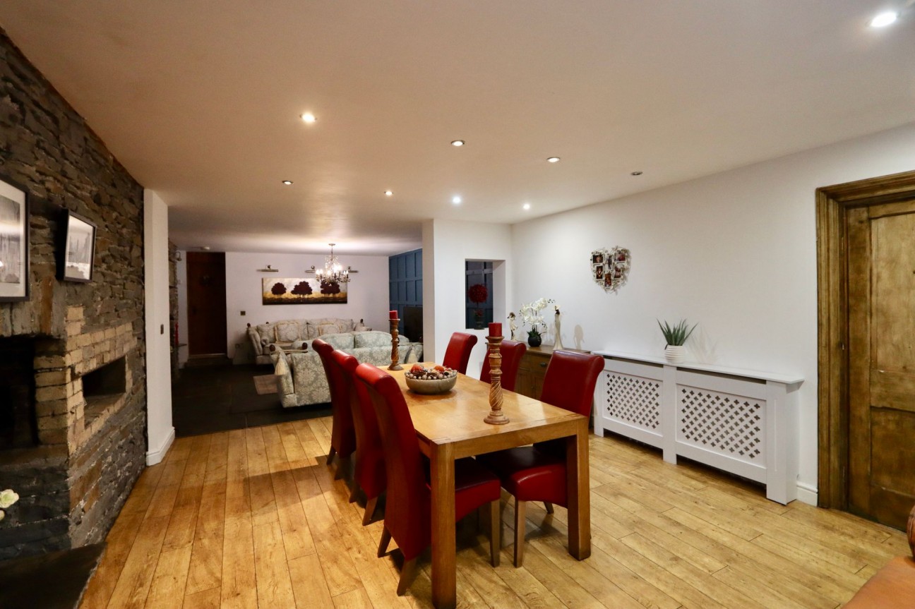 Railway Terrace, Hollybush, NP12