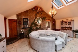 Railway Terrace, Hollybush, NP12