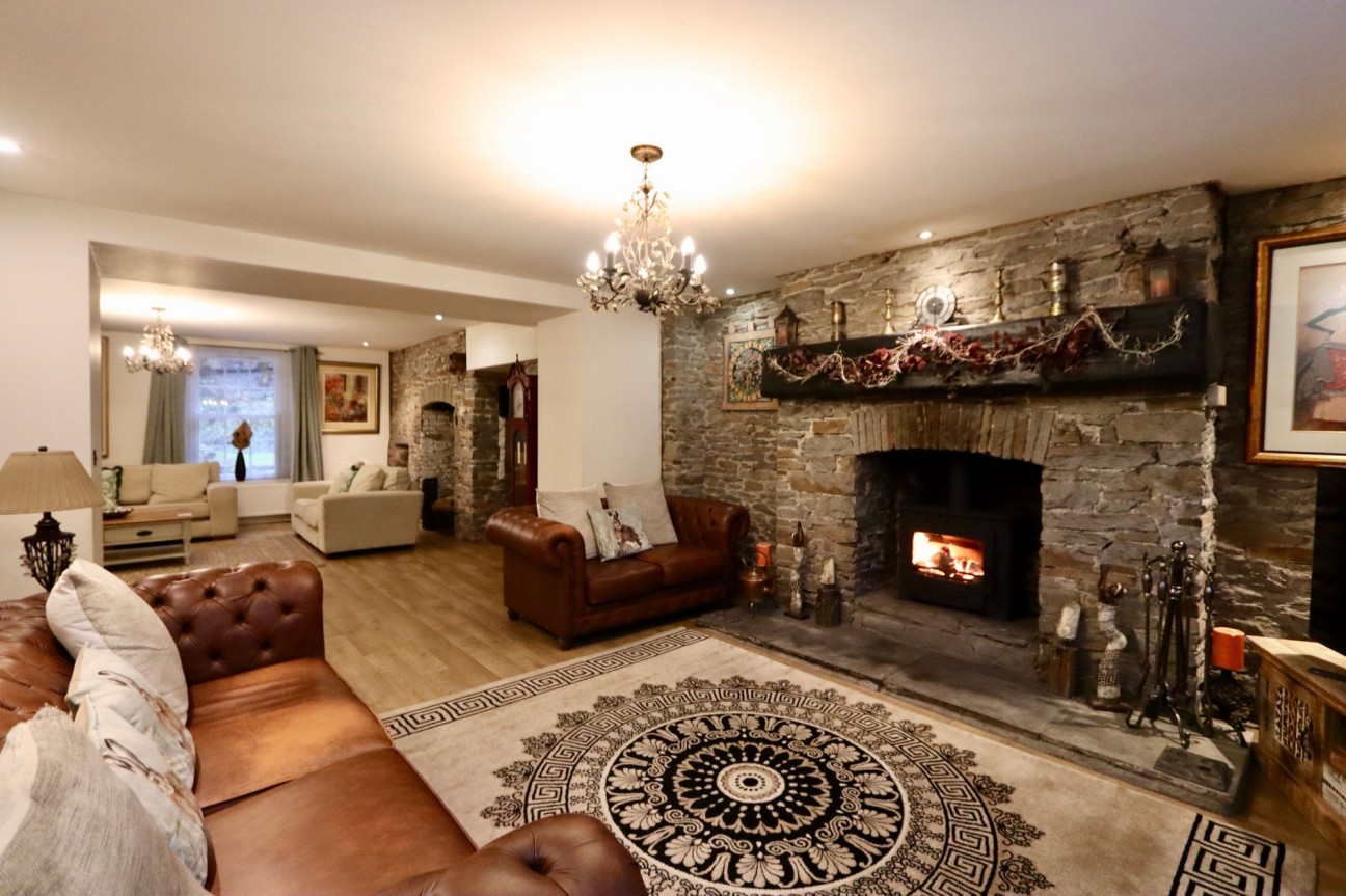 Railway Terrace, Hollybush, NP12