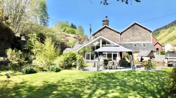 Railway Terrace, Hollybush, NP12