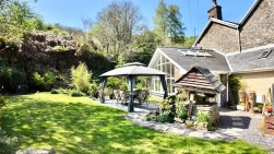 Railway Terrace, Hollybush, NP12