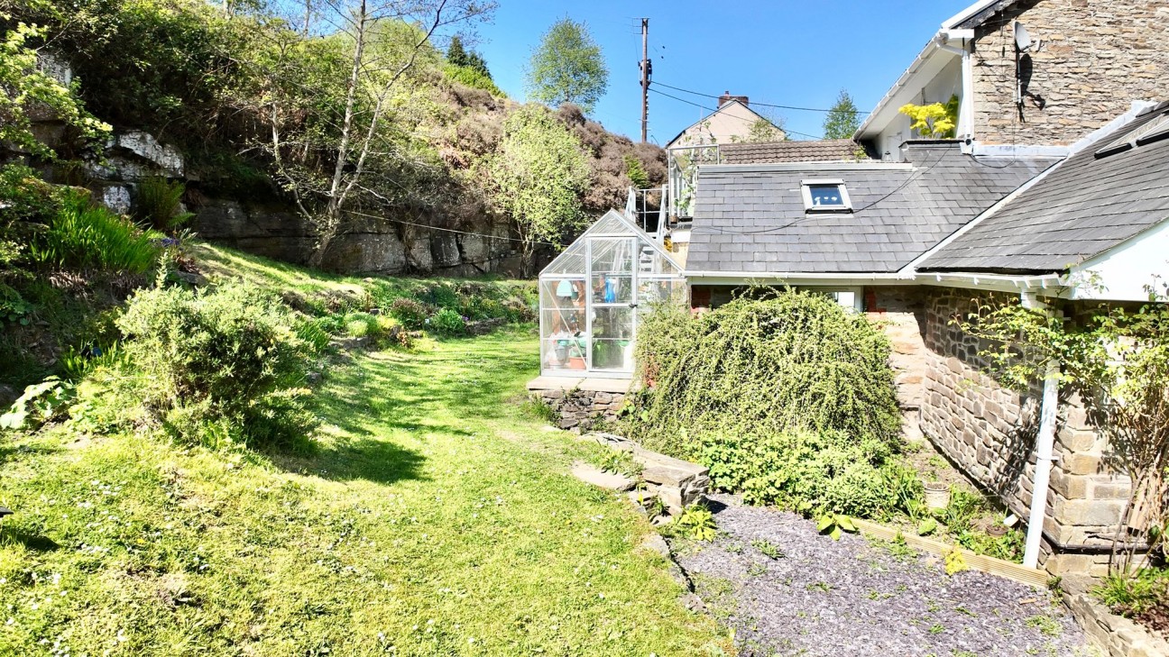 Railway Terrace, Hollybush, NP12