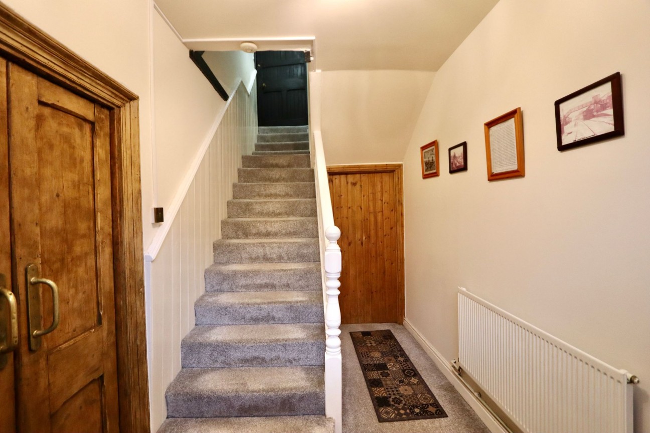 Railway Terrace, Hollybush, NP12