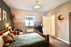 Brook Rise, Oakdale, NP12