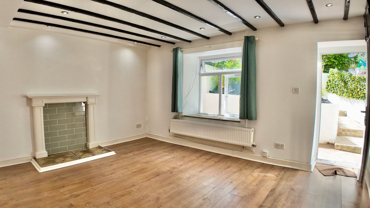 Rhiw Parc Road, Abertillery, NP13