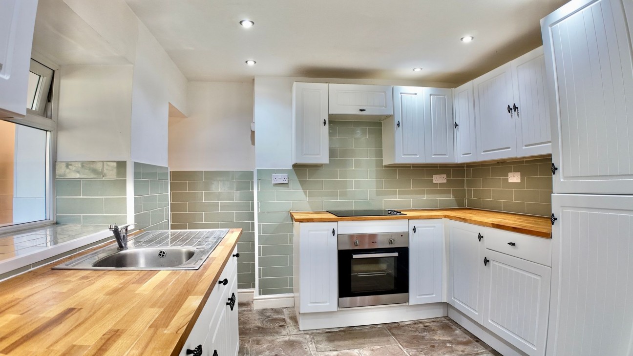 Rhiw Parc Road, Abertillery, NP13