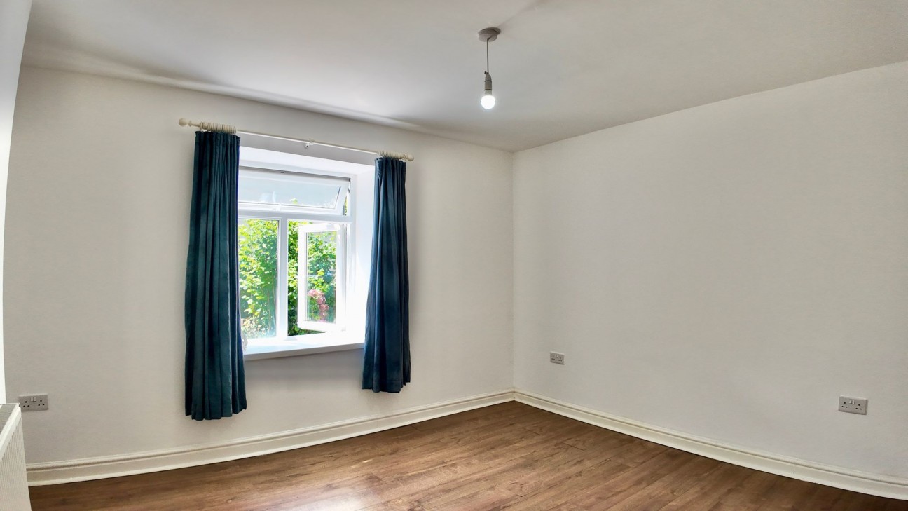 Rhiw Parc Road, Abertillery, NP13