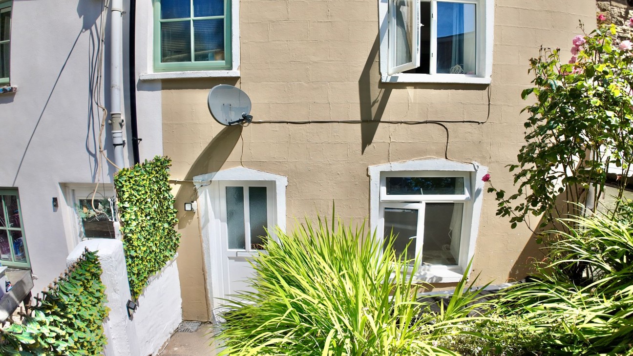 Rhiw Parc Road, Abertillery, NP13