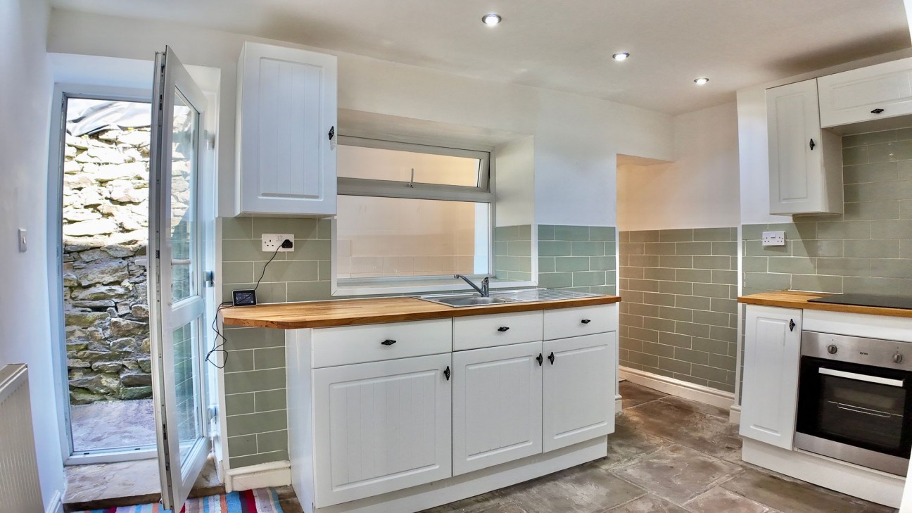 Rhiw Parc Road, Abertillery, NP13