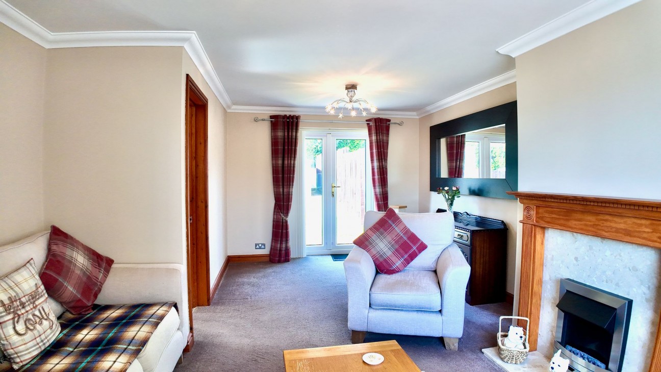 Montclaire Avenue, Blackwood, NP12