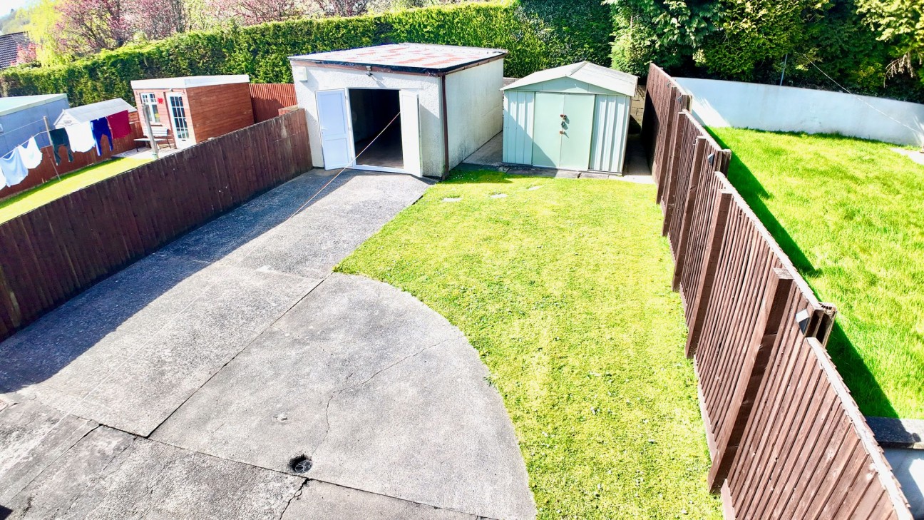 Montclaire Avenue, Blackwood, NP12