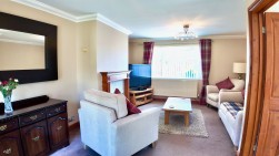 Montclaire Avenue, Blackwood, NP12