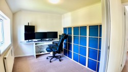 Montclaire Avenue, Blackwood, NP12