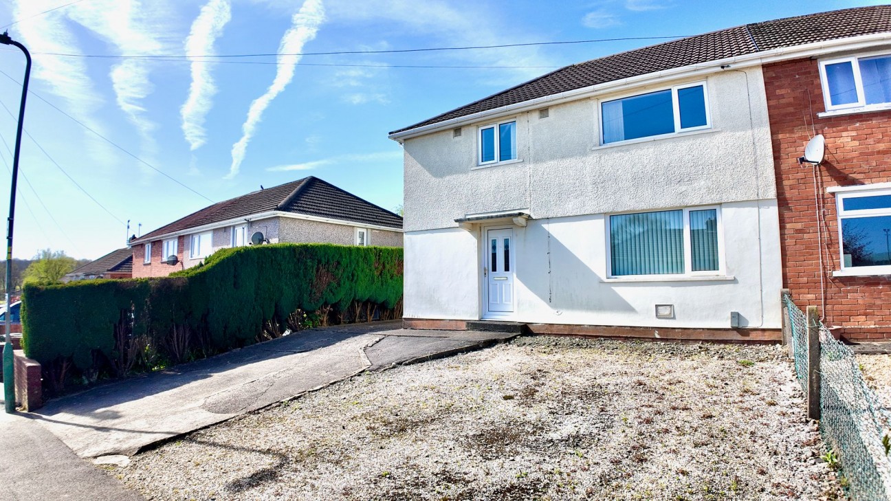 Montclaire Avenue, Blackwood, NP12