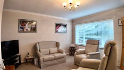 Willow Court, Newbridge, NP11