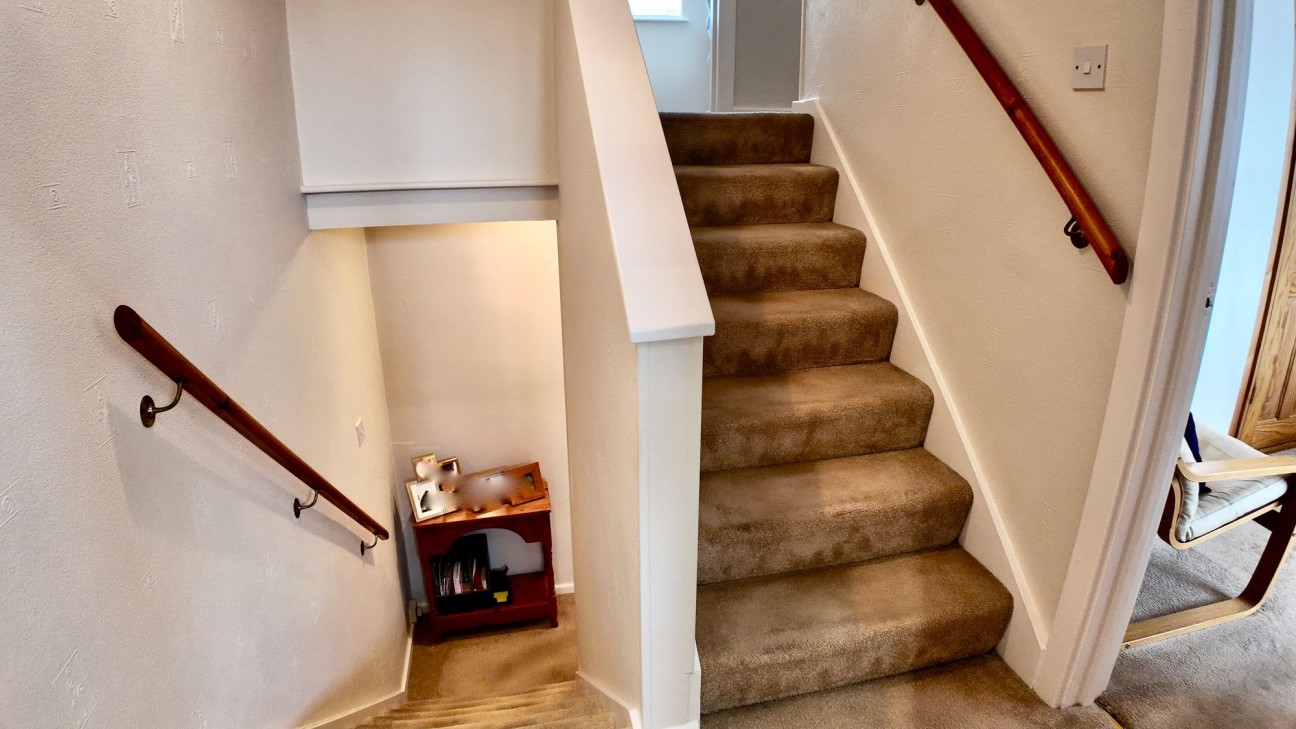 Willow Court, Newbridge, NP11