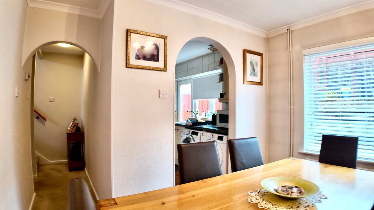 Willow Court, Newbridge, NP11