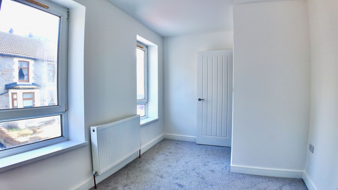 Alexandra Road, Six Bells, NP13