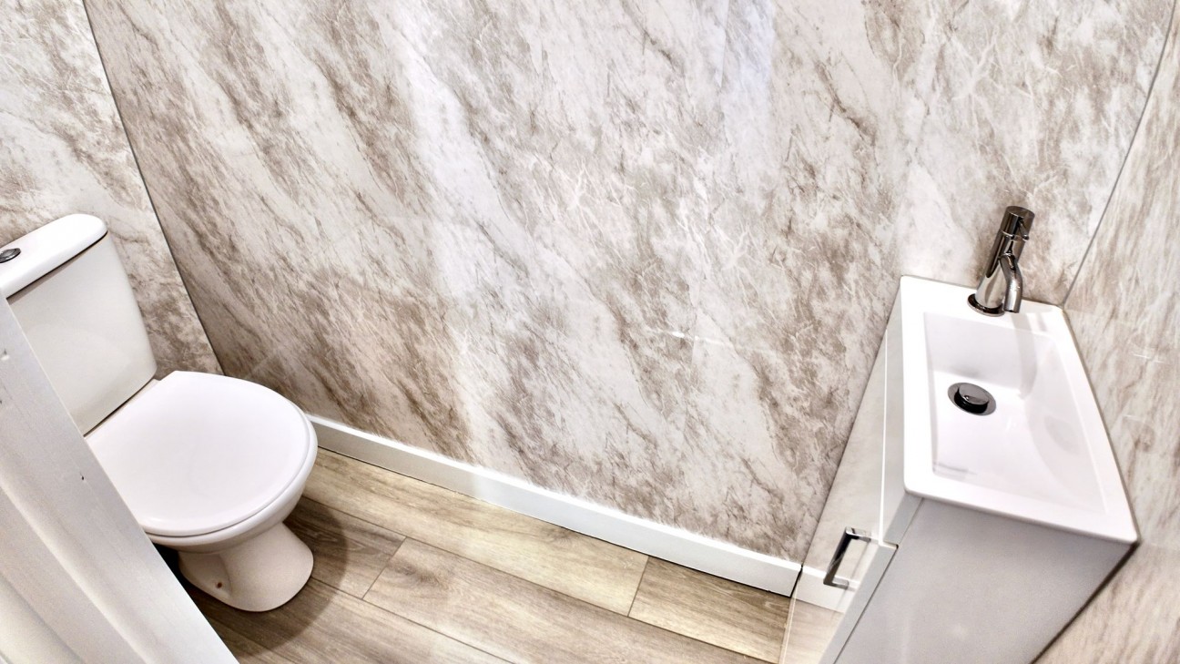 Alexandra Road, Six Bells, NP13