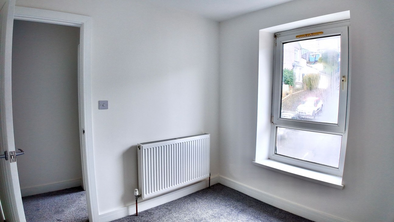 Alexandra Road, Six Bells, NP13