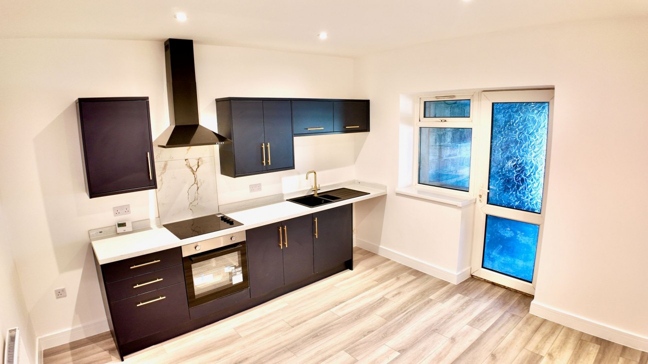 Alexandra Road, Six Bells, NP13