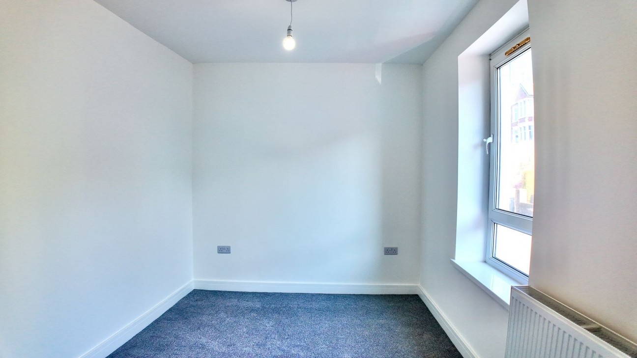 Alexandra Road, Six Bells, NP13