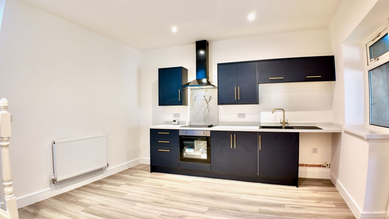 Alexandra Road, Six Bells, NP13