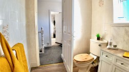 James Street, Markham, NP12