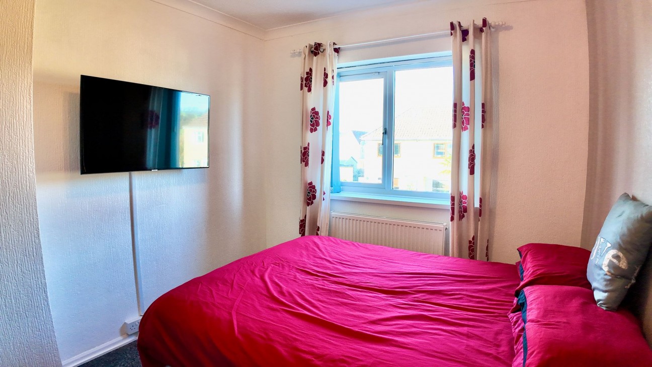 James Street, Markham, NP12