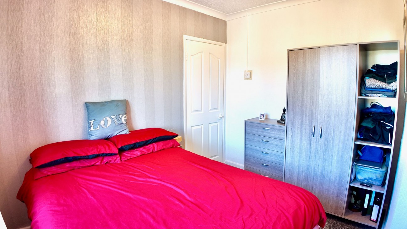 James Street, Markham, NP12