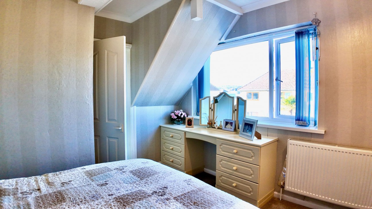 James Street, Markham, NP12