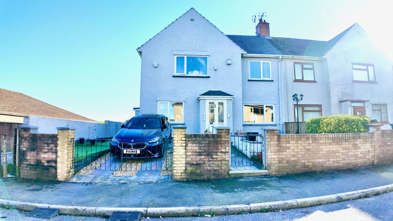 James Street, Markham, NP12