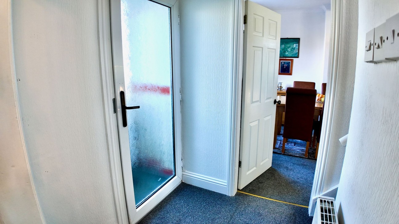 James Street, Markham, NP12