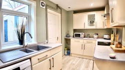 Alder Rise, Pontllanfraith, NP12