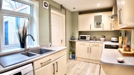 Alder Rise, Pontllanfraith, NP12