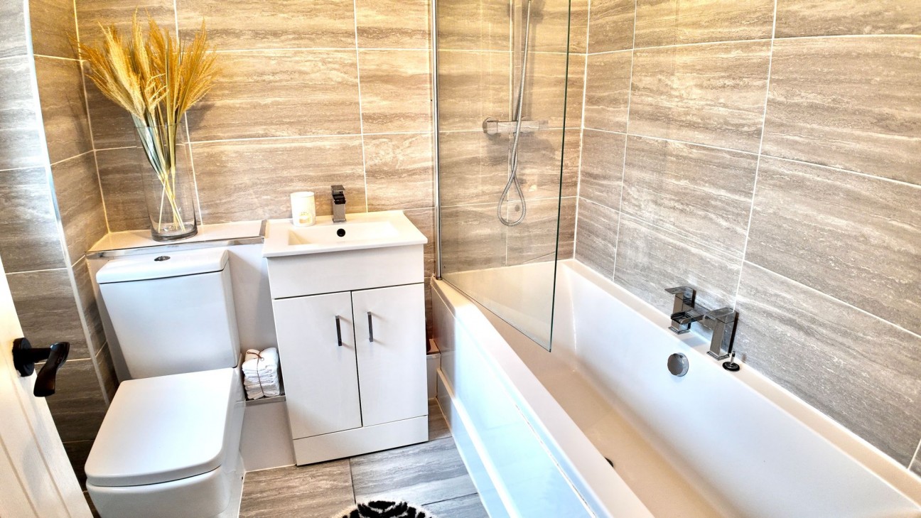 Alder Rise, Pontllanfraith, NP12