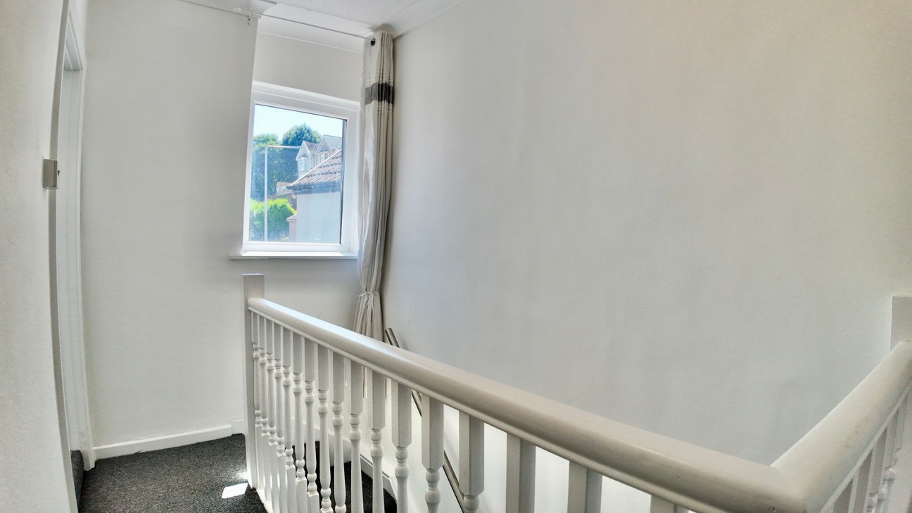Whitting Street, Porth, CF39