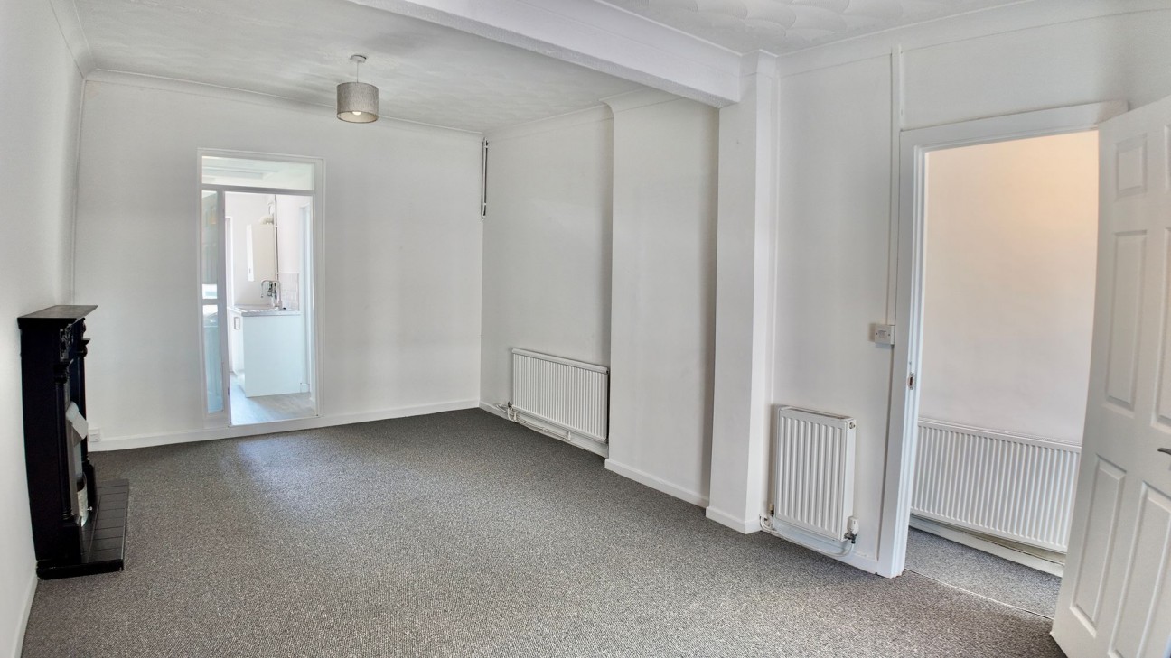 Whitting Street, Porth, CF39