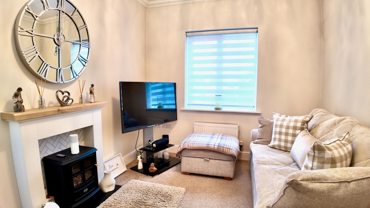 Tirfilkins Close, Pontllanfraith, NP12