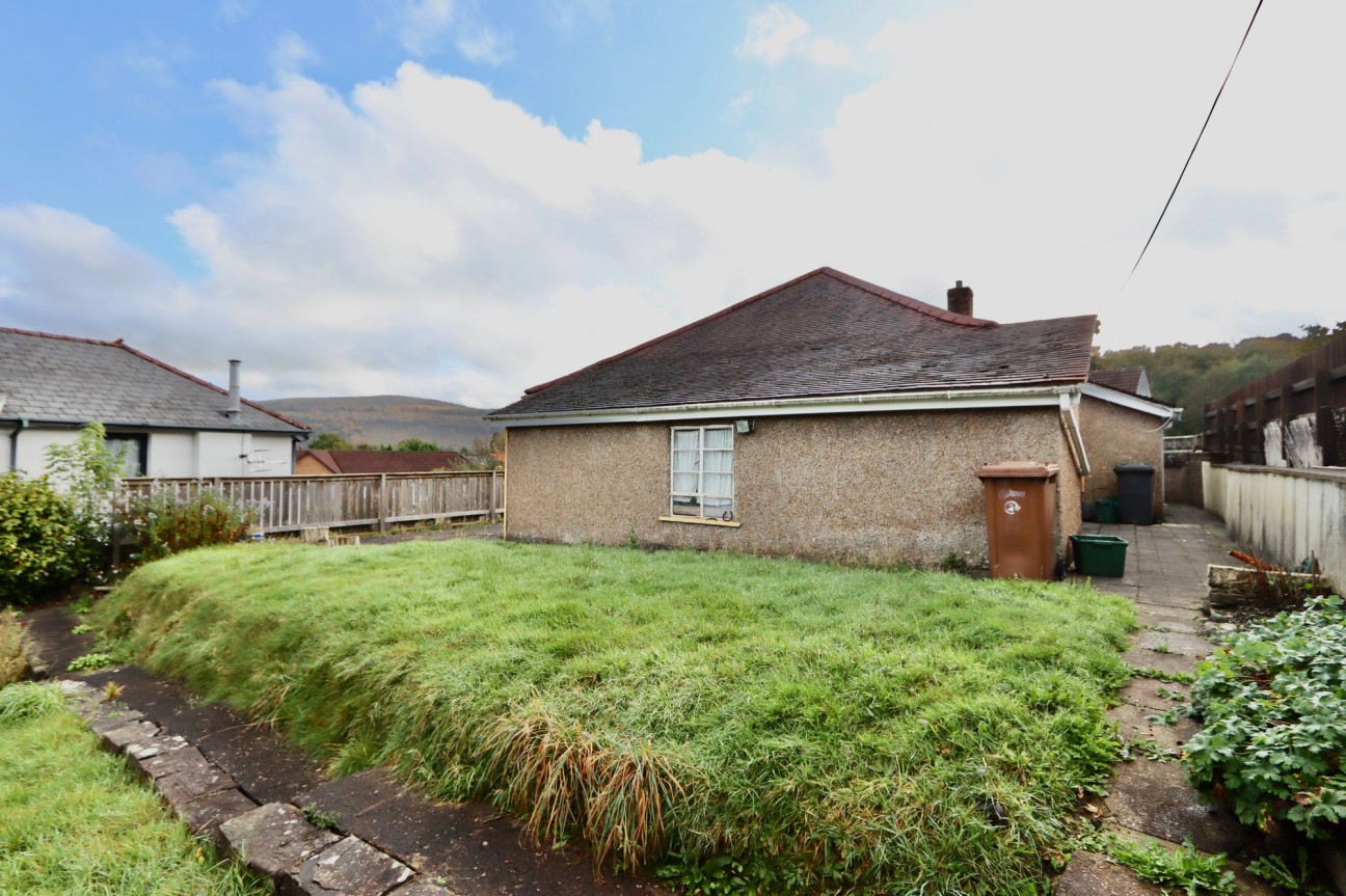 New Bryngwyn Road, Newbridge, NP11