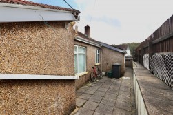 New Bryngwyn Road, Newbridge, NP11