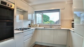 Grange Hill, Bonnie View, NP12