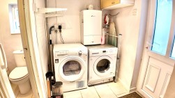 Farm Close, Oakdale, NP12