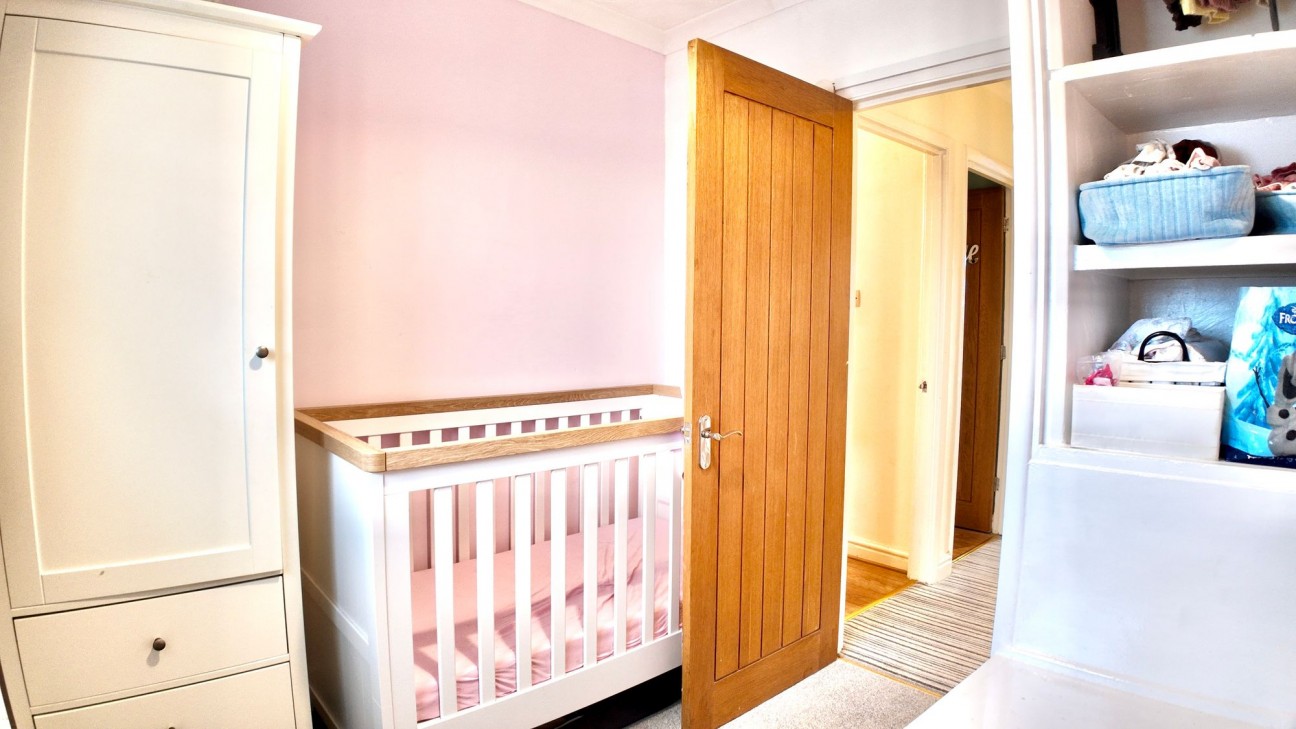 Farm Close, Oakdale, NP12