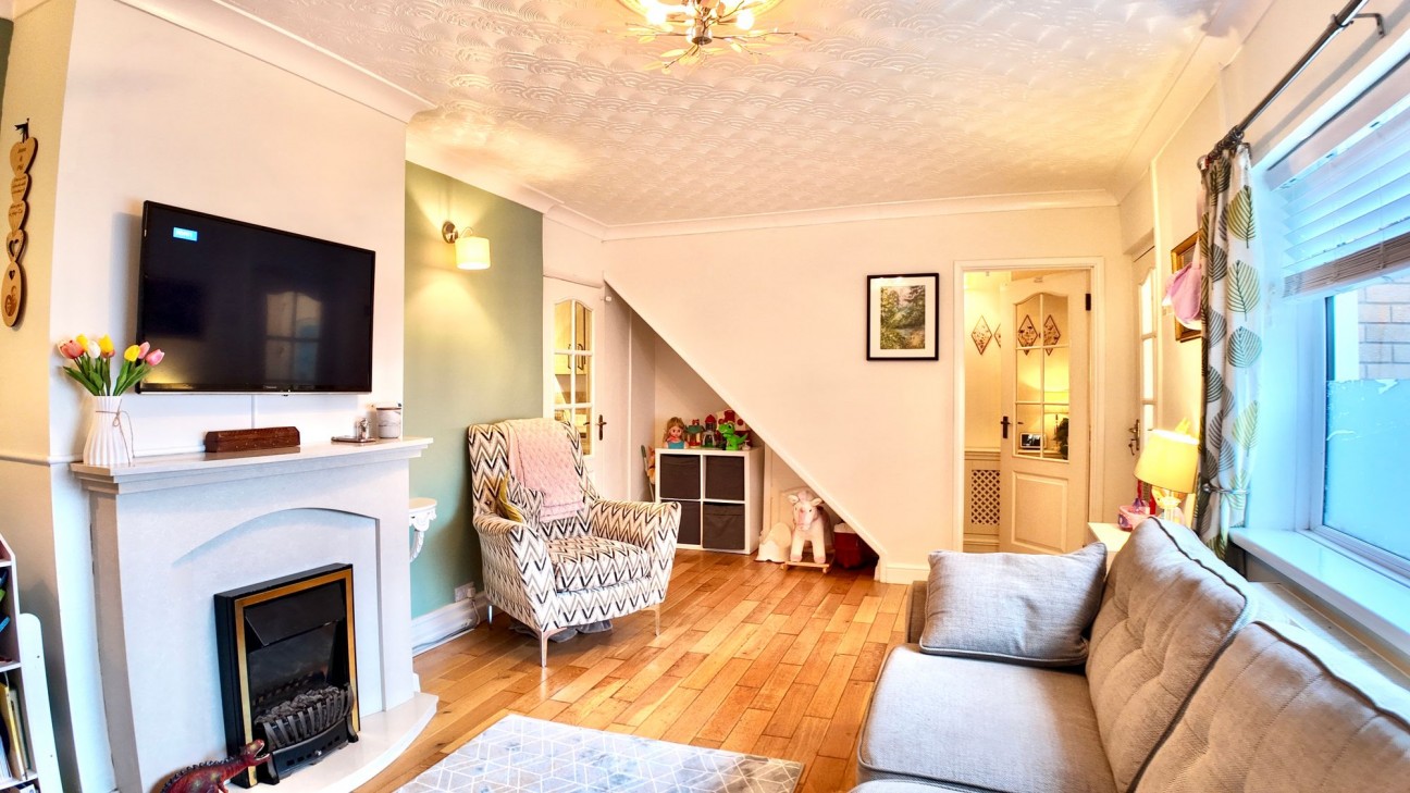 Farm Close, Oakdale, NP12