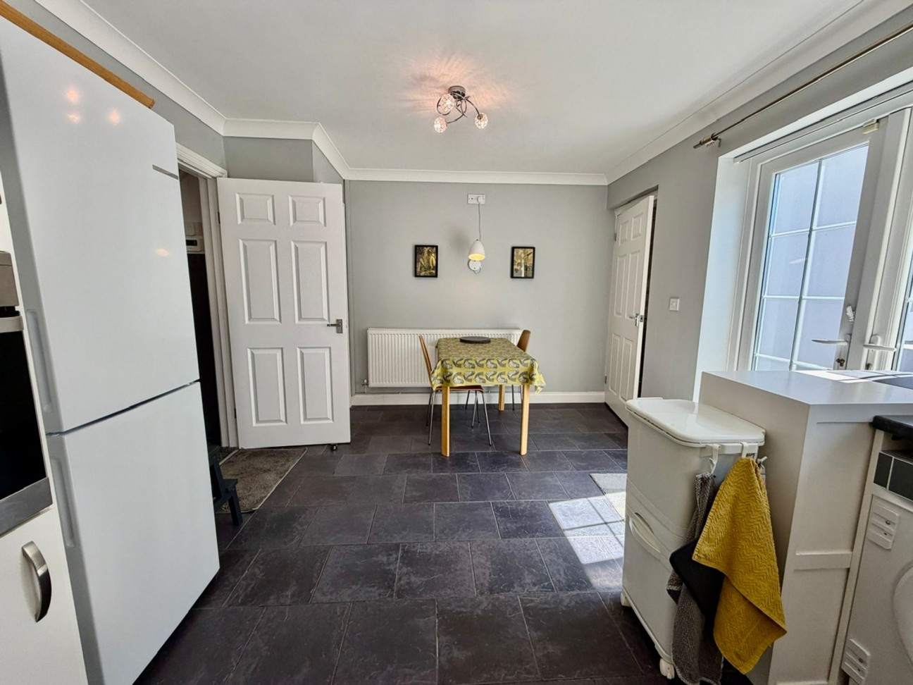 Cwrt Coch Street, Aberbargoed, CF81