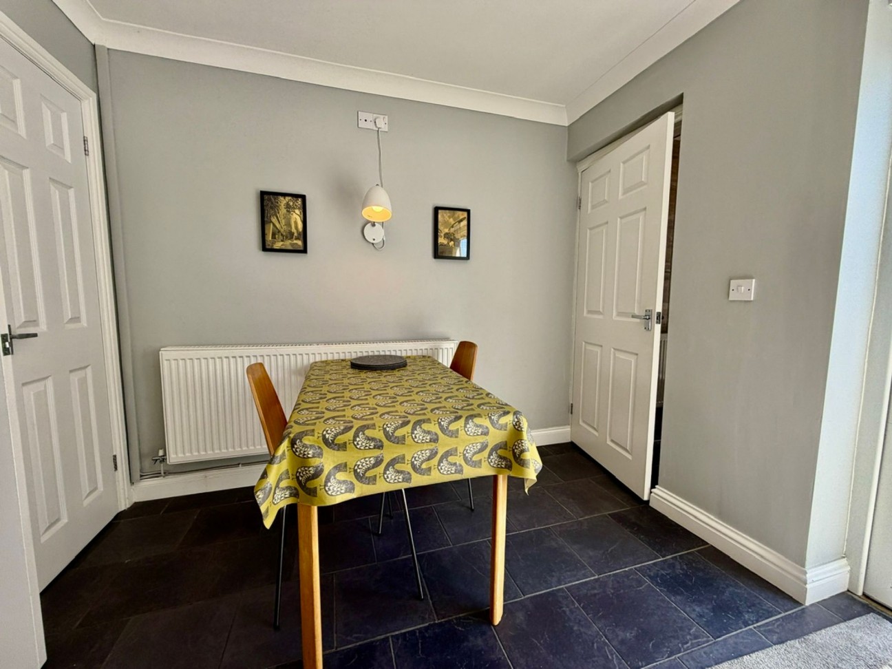 Cwrt Coch Street, Aberbargoed, CF81