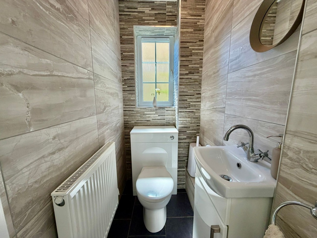 Cwrt Coch Street, Aberbargoed, CF81