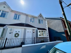 Cwrt Coch Street, Aberbargoed, CF81