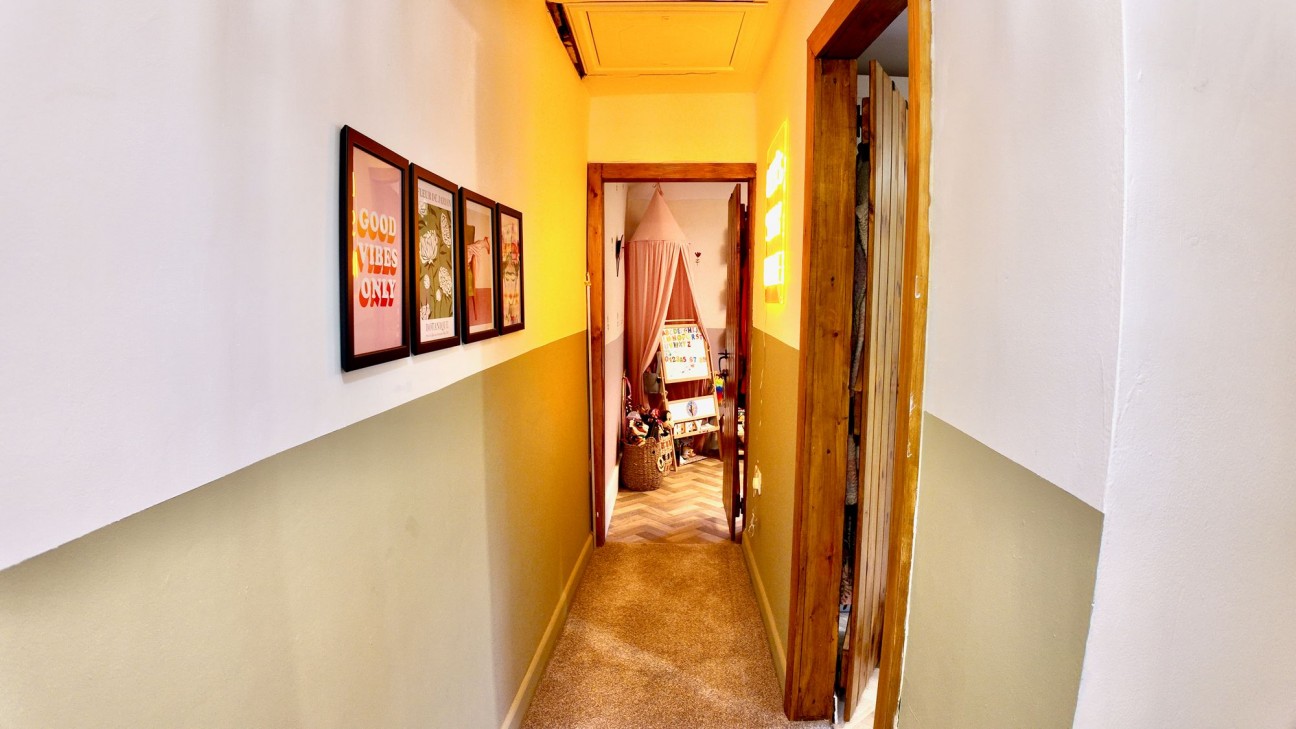 Hill Street, Abercarn, NP11